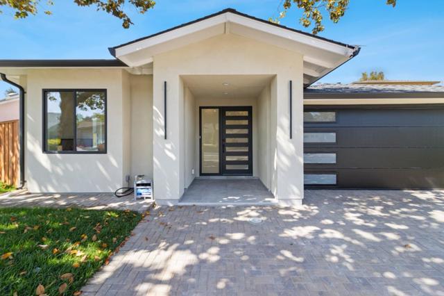 31301 San Andreas Drive, Union City CA: https://media.crmls.org/mediaz/6b4ab115-f13b-4217-8472-9587fce3bb77.jpg