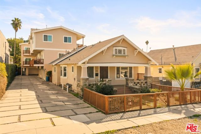 6178 Aldama Street, Los Angeles CA: https://media.crmls.org/mediaz/6b4b26c2-e0d7-4e29-bc80-2f793e9b74e0.jpg