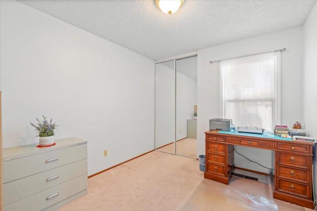 137 Silverwood Place, Marina CA: https://media.crmls.org/mediaz/6b4b5ef8-4269-4a4b-b564-d8f40ca4f4f2.jpg