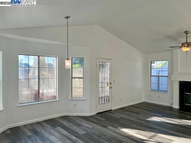 1201 Xandria Drive, Sacramento CA: https://media.crmls.org/mediaz/6b4c4013-22bd-47d7-8ec5-17aec616c657.jpg