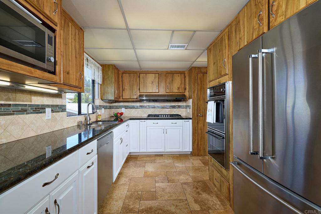 2295 Lindsay Drive - photo 5