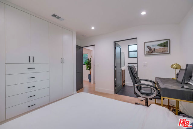 4 Bed Home for Sale in Valley Village, California