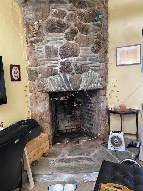 341 Metalwood Drive, Soquel CA: https://media.crmls.org/mediaz/6b4e09c9-6a61-40ca-89e2-4db30911230c.jpg