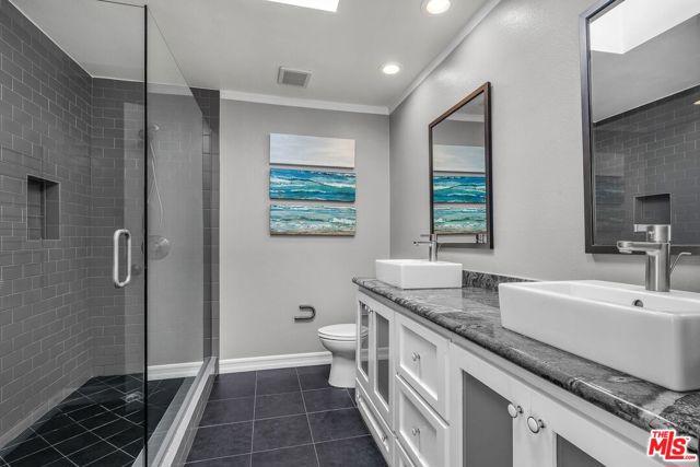 7301 Vista Del Mar, Playa del Rey CA: https://media.crmls.org/mediaz/6b4e22b6-31ee-49cd-8bfa-fa5d53181c8a.jpg