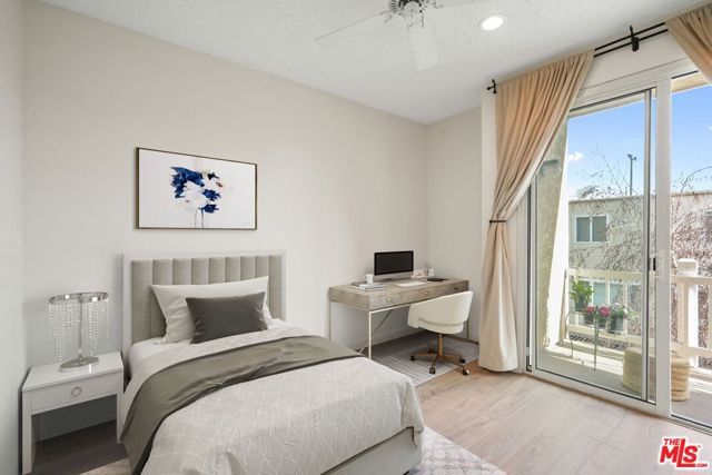 Image 17 of 33 For 8505 Gulana Avenue 4217