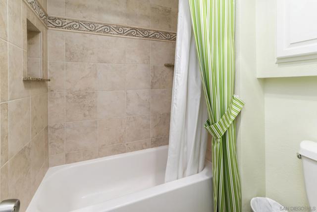 4052 Mahaila Ave, San Diego CA: https://media.crmls.org/mediaz/6b4f01a3-b171-468b-81e1-4c73cf155f0d.jpg