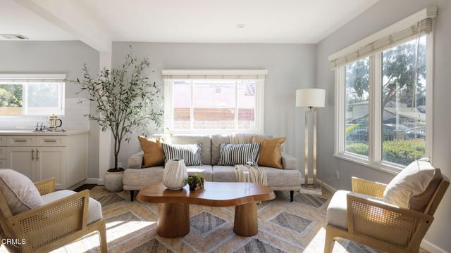 Detail Gallery Image 3 of 36 For 2696 Casitas Ave, Altadena,  CA 91001 - 3 Beds | 2 Baths