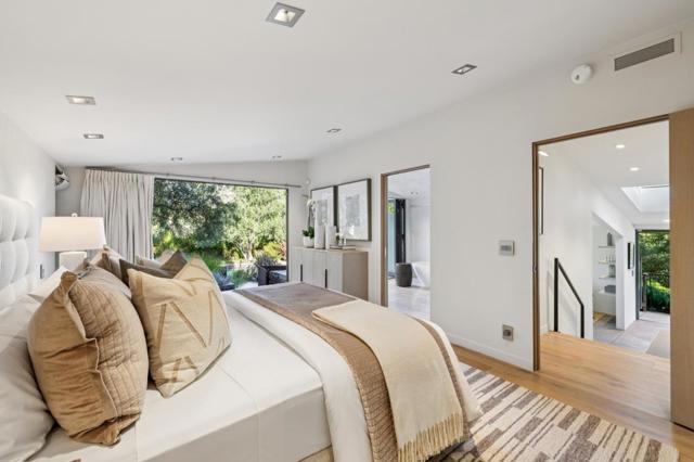 22 Grove Drive, Portola Valley CA: https://media.crmls.org/mediaz/6b500bd7-4154-45b5-a662-72eff2fe0178.jpg