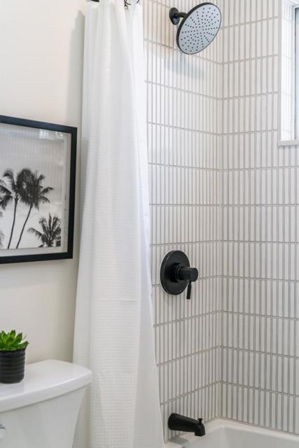 421 Oxford Way, Santa Cruz CA: https://media.crmls.org/mediaz/6b5021fe-feb9-4aeb-9360-a898a55625d8.jpg