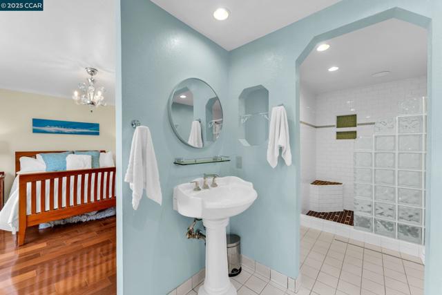 102 Monasterio Ct, San Ramon CA: https://media.crmls.org/mediaz/6b502e37-8639-47ce-9f9a-51615155bc49.jpg