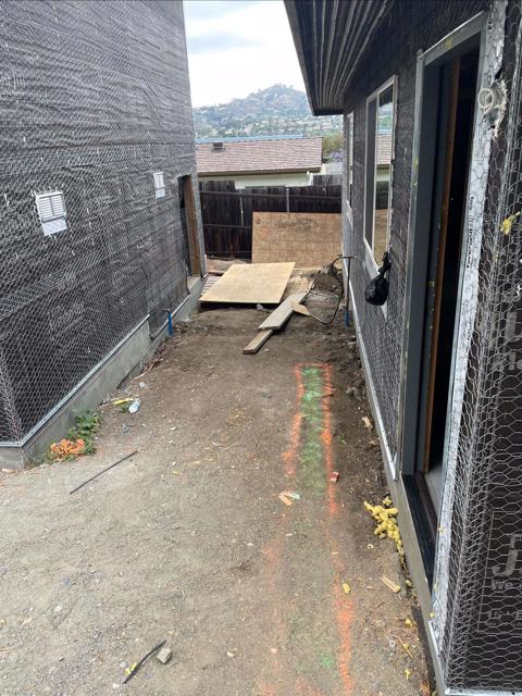 3335 37 S Barcelona St., Spring Valley CA: https://media.crmls.org/mediaz/6b519645-3077-4fac-9e42-3f3235db0d9f.jpg