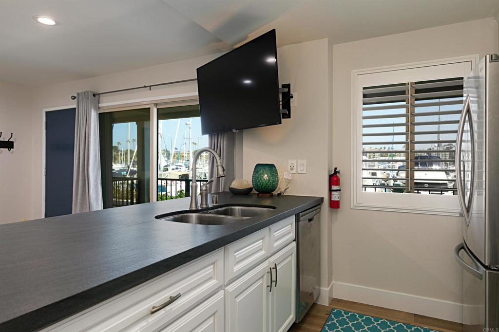 1202 N Pacific St - photo 11
