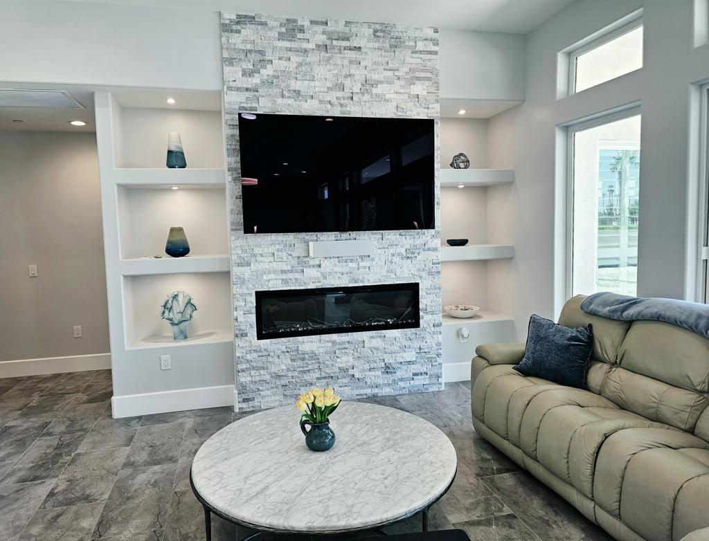 MLS #219149438DA image #2