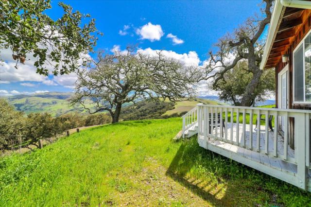 500 El Caminito Road, Carmel Valley CA: https://media.crmls.org/mediaz/6b540c39-d2a3-499e-b7b1-595dd2990350.jpg