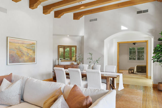 49260 Jfk Trail, Palm Desert CA: https://media.crmls.org/mediaz/6b552584-48bb-435a-b8a5-0f94f116436c.jpg