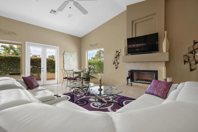 79505 Saint Margarets Bay, Bermuda Dunes CA: https://media.crmls.org/mediaz/6b558b48-3ec3-40f9-8d68-17b795c414e6.jpg