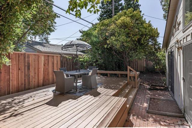 3325 Saint Michael Drive, Palo Alto CA: https://media.crmls.org/mediaz/6b55f162-2441-45c9-b4a0-d817fed0e5e2.jpg