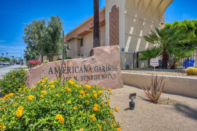 400 N Sunrise Way, Palm Springs CA: https://media.crmls.org/mediaz/6b570ddc-66df-4087-ba77-3218fe3c2df8.jpg