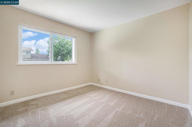 3257 Inverness Dr, Walnut Creek CA: https://media.crmls.org/mediaz/6b57b4df-4a11-4b48-9bea-082727c787fc.jpg