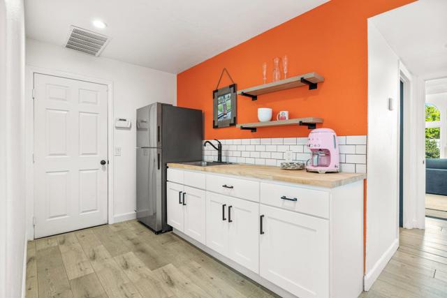 68716 Avenida Diosa, Cathedral City CA: https://media.crmls.org/mediaz/6b57d04e-3267-46d2-9328-01bb00a148b1.jpg