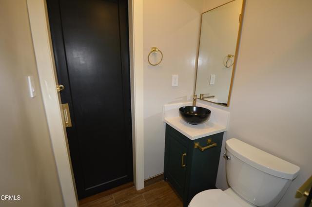 2009 Buena Vista Drive, Camarillo CA: https://media.crmls.org/mediaz/6b58900b-398a-469d-99bf-b384d13c5e3a.jpg