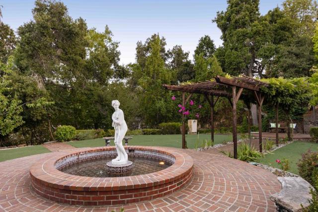 23171 Mora Glen Drive, Los Altos CA: https://media.crmls.org/mediaz/6b5923cb-d613-4f31-b6d3-ecb903411423.jpg