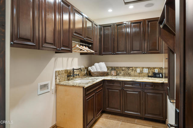 Detail Gallery Image 29 of 75 For 5065 Indianola Way, La Canada Flintridge,  CA 91011 - 4 Beds | 5/2 Baths