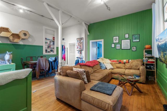 19 Joost Avenue, San Francisco CA: https://media.crmls.org/mediaz/6b5996af-be73-427d-9c51-55a35f4c3eaa.jpg