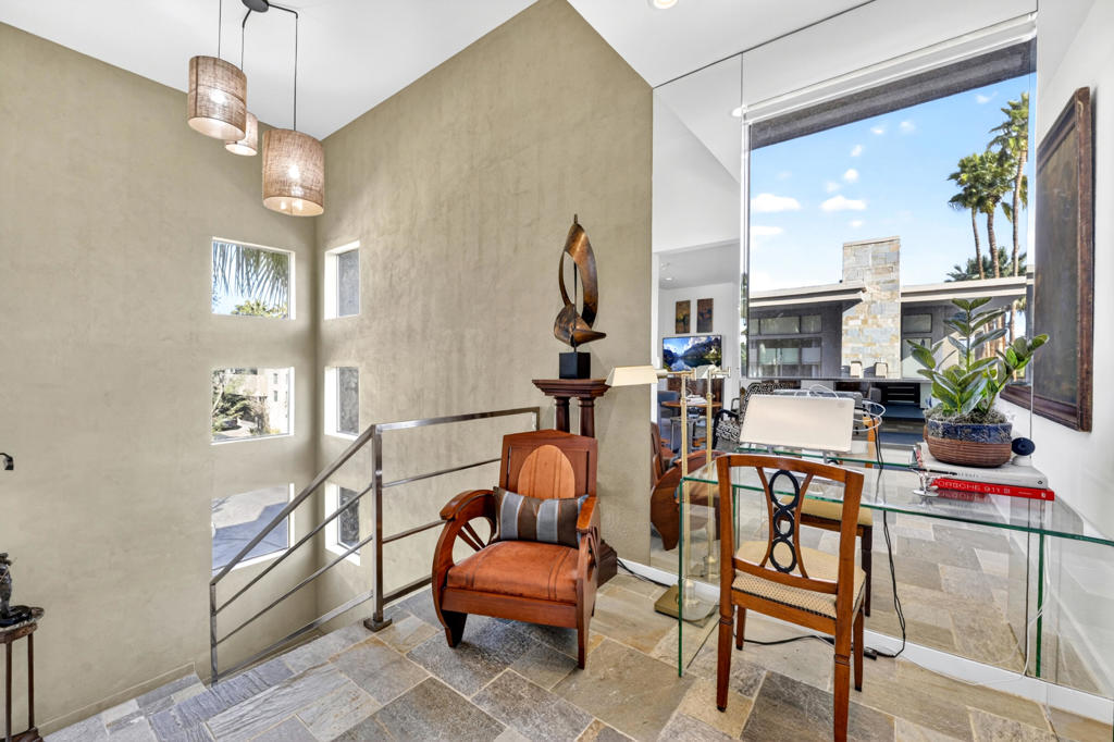 MLS #219141648DA image #4