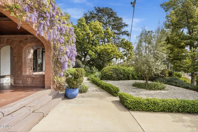 412 Oaklawn Avenue, South Pasadena CA: https://media.crmls.org/mediaz/6b5a20ed-1544-4fa9-8d98-5e6967a54a4b.jpg