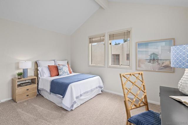 717 C Ave, Coronado CA: https://media.crmls.org/mediaz/6b5ad045-12f7-4e5b-ba27-b57681ab8929.jpg