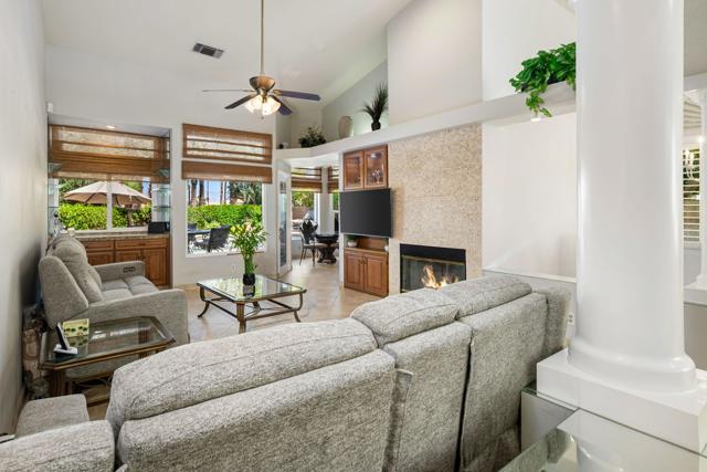 Image 10 of 50 For 370 Links Drive