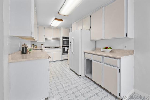 5374 Wellesley Street, La Mesa CA: https://media.crmls.org/mediaz/6b5c503d-3628-4c0e-9c49-74d47a543d95.jpg