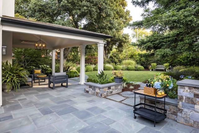 467 Lincoln Avenue, Palo Alto CA: https://media.crmls.org/mediaz/6b5cd0cf-8907-49b3-b9a8-f4ad0bfbd056.jpg