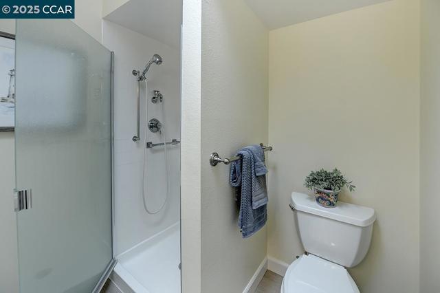 1873 Golden Rain Rd., Walnut Creek CA: https://media.crmls.org/mediaz/6b5d0d43-7bcc-473f-8125-0830d998476b.jpg
