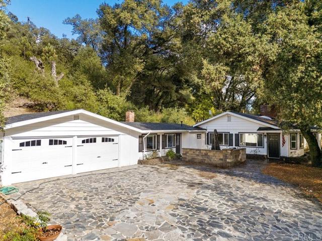 Detail Gallery Image 8 of 56 For 4700 Highway 78, Julian,  CA 92036 - 3 Beds | 3/1 Baths