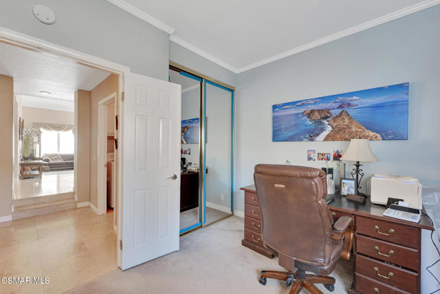 4542 Skidmore Court, Moorpark CA: https://media.crmls.org/mediaz/6b5dc338-fb93-4a31-b389-815f1e9ec0e2.jpg