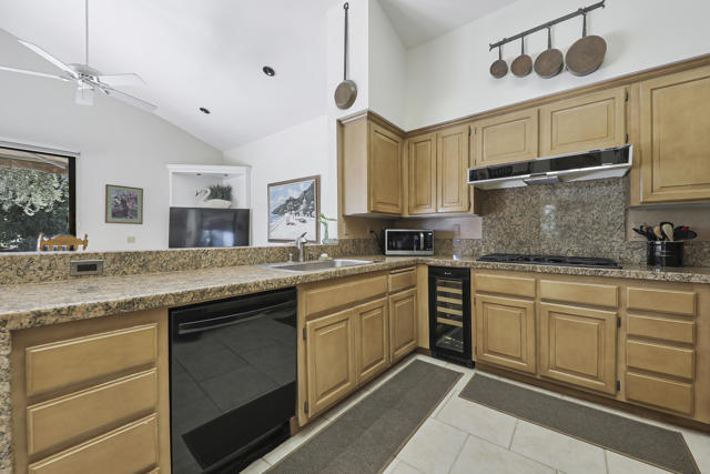 201 Wild Horse Drive, Palm Desert, CA 92211