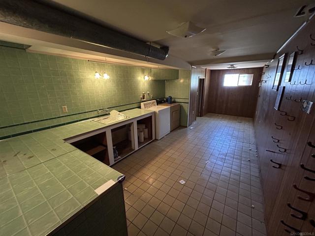 1333 El Rey Ave, El Cajon CA: https://media.crmls.org/mediaz/6b5f25f7-946c-4ac6-9515-3186f265c953.jpg