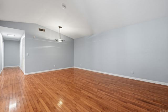 Detail Gallery Image 8 of 30 For 245 Smoke Tree Pl, Oceanside,  CA 92057 - 2 Beds | 2 Baths