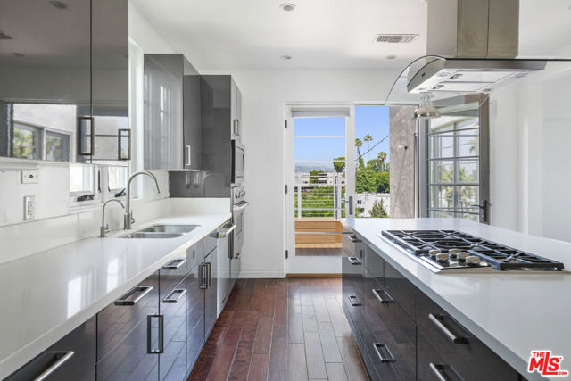 931 Micheltorena Street, Los Angeles CA: https://media.crmls.org/mediaz/6b5fe217-4c6c-45e9-ad02-d4ec99dc74e6.jpg