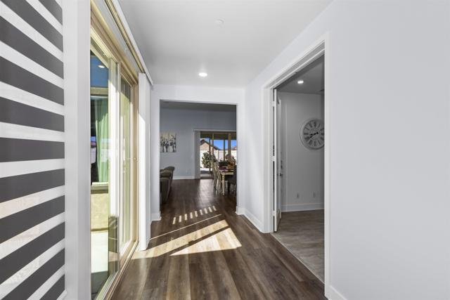 Detail Gallery Image 24 of 53 For 1749 Bowles Ct, Beaumont,  CA 92223 - 4 Beds | 3/1 Baths