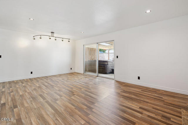 Detail Gallery Image 14 of 24 For 1359 Swansea Ave, Ventura,  CA 93004 - 3 Beds | 2 Baths