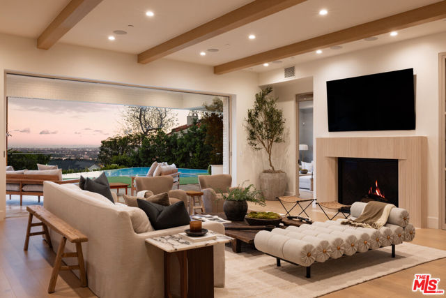 Drew Fenton | 1682 San Onofre Drive Pacific Palisades CA | MLS: 7506846 Drew Fenton | 1682 San Onofre Drive Pacific Palisades CA | MLS: 7506846