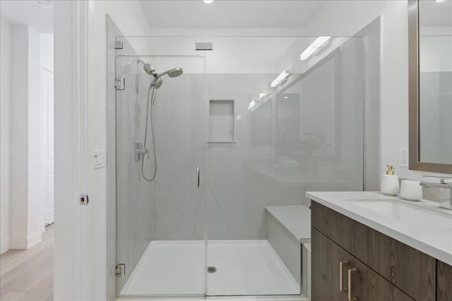 332 Marquetta Circle, Mountain View CA: https://media.crmls.org/mediaz/6b61a48e-048d-4965-9002-737cf4ca3ba5.jpg