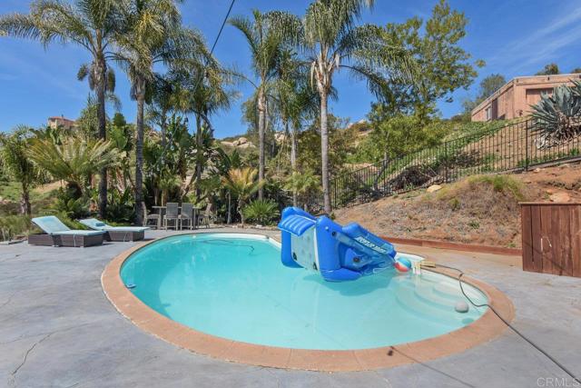 2044 Eula Lane, El Cajon CA: https://media.crmls.org/mediaz/6b62050b-e0a4-4062-900d-d16785d5f8be.jpg