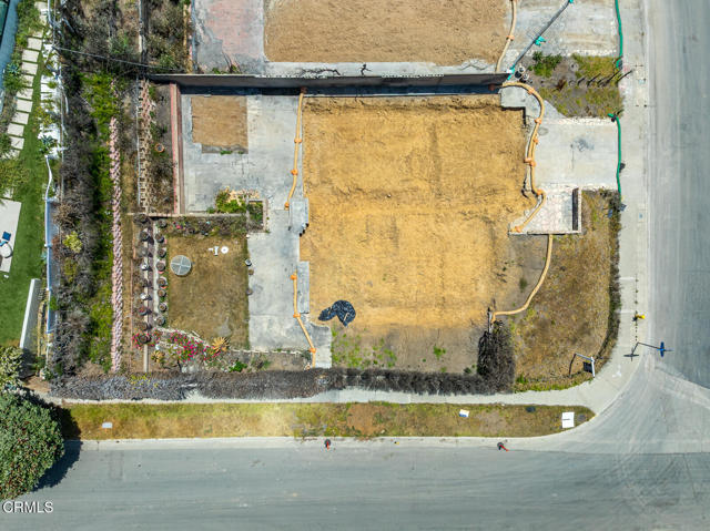 18449 Kingsport Drive, Malibu CA: https://media.crmls.org/mediaz/6b628f33-3223-4cc0-ba7a-116713525b8d.jpg