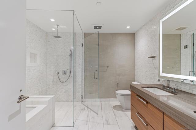 888 W E Street, San Diego CA: https://media.crmls.org/mediaz/6b62932d-e328-4824-ad98-3bfa50aa920b.jpg