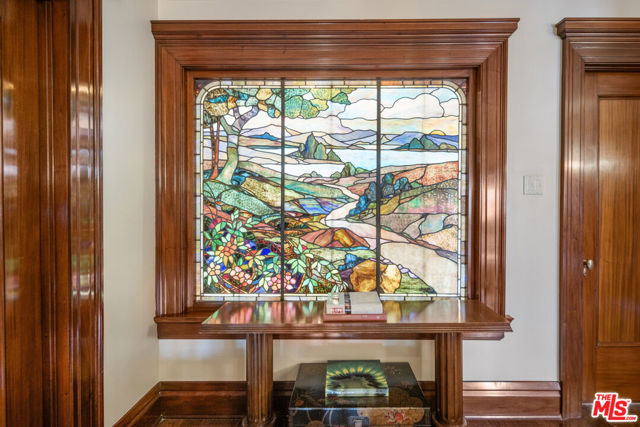 Image 28 of 40 For 401 Windsor Boulevard