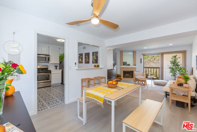 26004 ALIZIA CANYON Drive, D photo 4